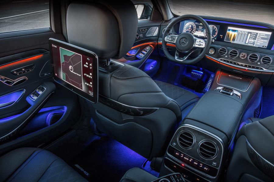 Интерьер Mercedes-Benz S500 Lang AMG Line 2017 года  (WW) (фото 16 из 33)